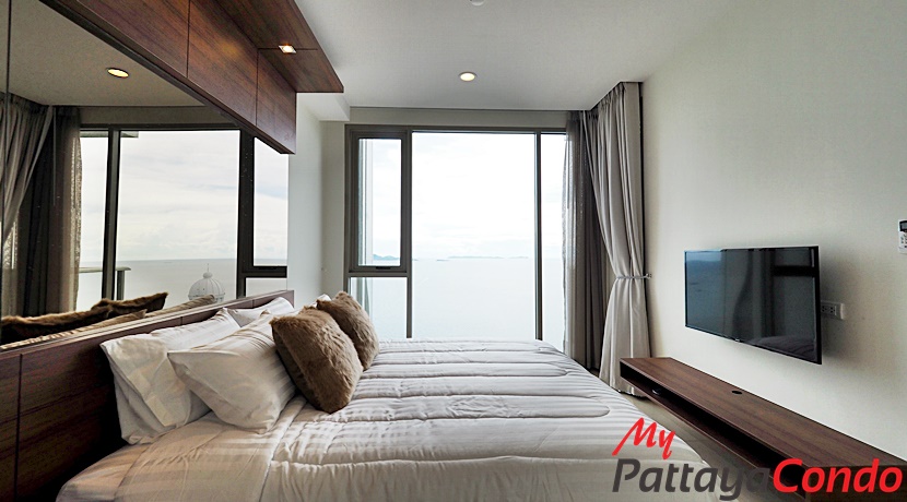 Riviera Wong Amat Condo For Sale - RW22