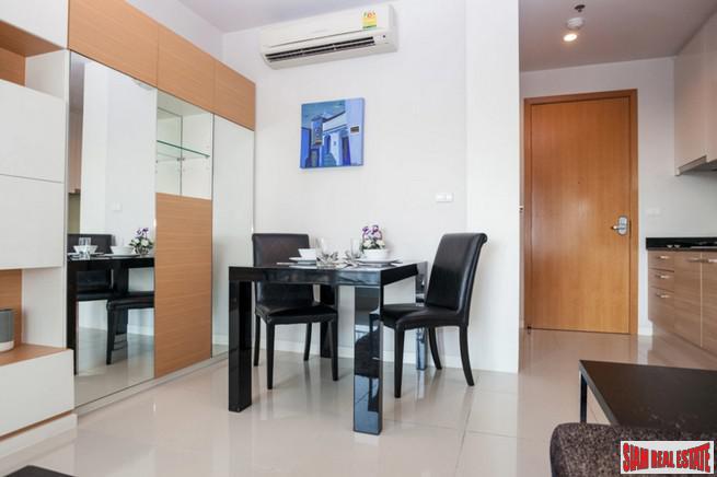 Circle Condominium | Urban living on Phetchaburi Road, One Bedroom Condo for Rent on the 29th floor