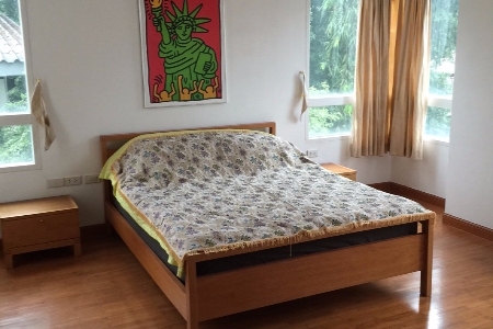 Lovely 2 Bedroom. Central but quiet. Baan Siri Sathorn