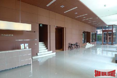 The Emporio Place | One Bed Modern Contemporary Condo for Rent at Sukhumvit 24