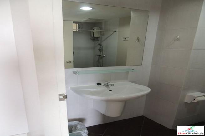Condo One X | Large One Bedroom Condo for Rent on the Top Floor, Sukhumvit 26