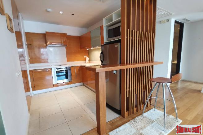 The Lakes | Modern One Bedroom Luxury Condo for Rent with Views next to Benchakiti Park, Asoke