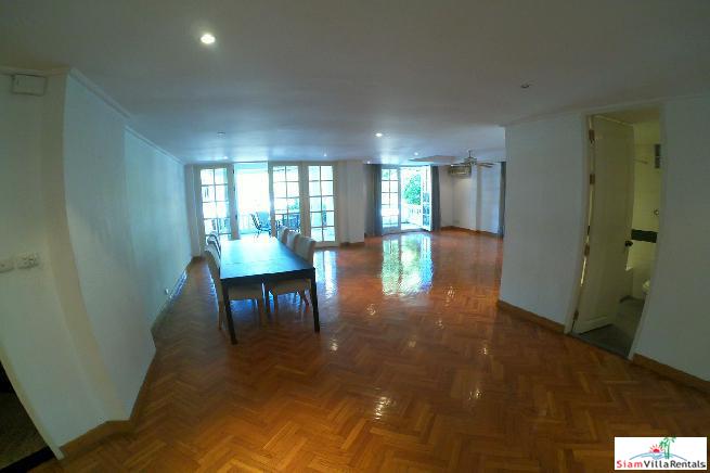 Navin Mansion | Boutique Apartment Block of only 8 Units in Tropical Grounds at Yan Nawa - Pets Allowed