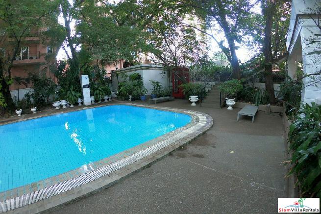 Navin Mansion | Boutique Apartment Block of only 8 Units in Tropical Grounds at Yan Nawa - Pets Allowed