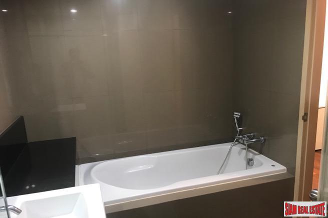 Siri On 8 | Convenient Two Bedroom Condo for Rent Located Near BTS Nana on Sukhumvit 8