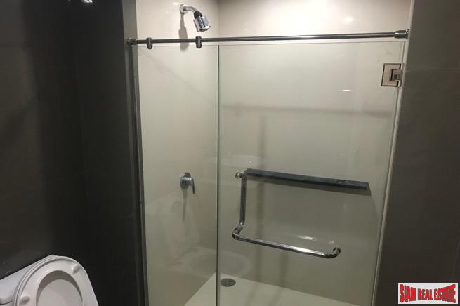 Siri On 8 | Convenient Two Bedroom Condo for Rent Located Near BTS Nana on Sukhumvit 8