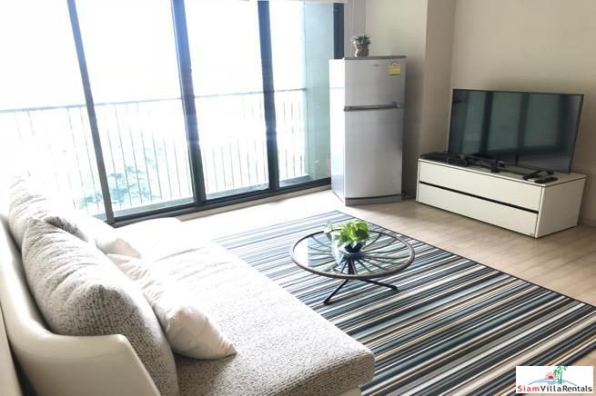 Noble Solo | Large Furnished One Bedroom Condo in a Desirable Area of Thong Lo