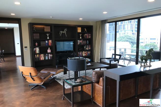 The Grand Villa | Stylish Extra Large Two Bedroom within Walking Distance to BTS Ekkamai