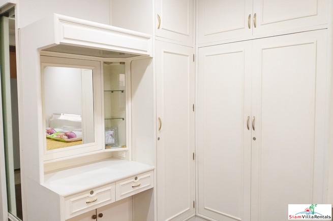 Baan Suan Petch | Roomy Two Bedroom Condo Good for Small Family in Phrom Phong