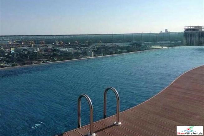 Rhythm Sukhumvit 44/1 | Spectacular City Views from this One Bedroom Condo in Phra Khanong