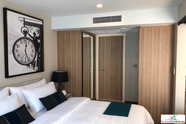 Na Vara Residence | Bright and Sunny One Bedroom Pool View Condo for Rent in Chit Lom