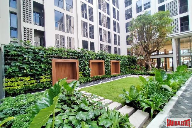 Newly Completed Furnished Condos by Leading Thai Developers next to BTS Onnut - 1 Bed Plus Units - 15% Discount! Free Furniture and Free Transfer!