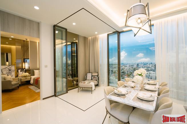 New Ultra Luxury High-Rise on Sukhumvit Road close to BTS Ekkamai - 2 Bed Units