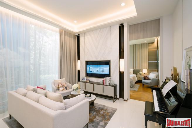 New Ultra Luxury High-Rise on Sukhumvit Road close to BTS Ekkamai - 2 Bed Units
