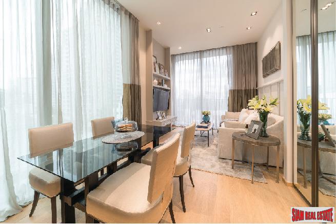 Newly Completed Ultra Luxury High-Rise Condo at Chidlom in the Pathumwan Area -Discount and Rental Guarantee 5% for 2 Years! 2 Bed Units