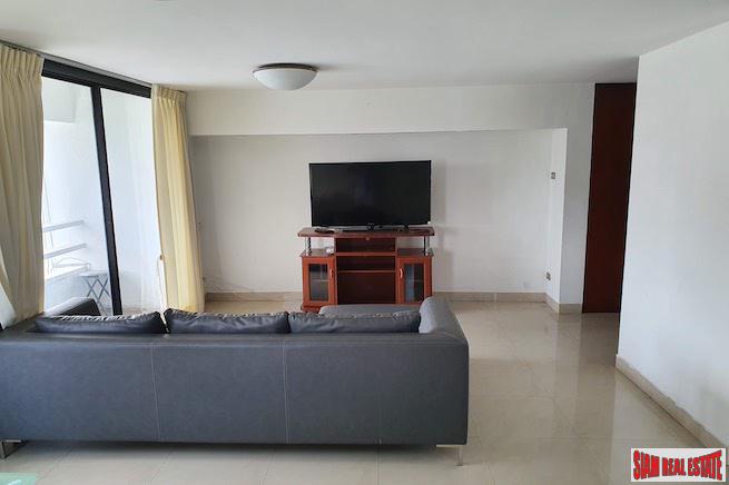 Thong Lor Tower | Spacious One Bedroom Condo for Rent in Convenient Thong Lor Location