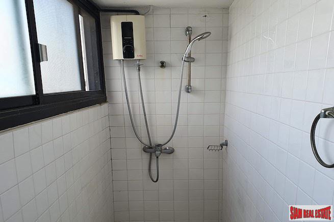 Thong Lor Tower | Spacious One Bedroom Condo for Rent in Convenient Thong Lor Location