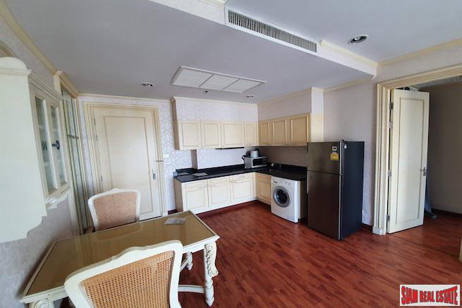 Address Chidlom | Extra Large One Bedroom with City Views for Rent