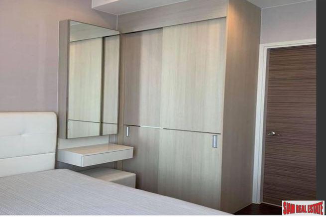 Q Asoke | Cozy One Bedroom for Rent on the 30th Floor and Next to the MRT Station
