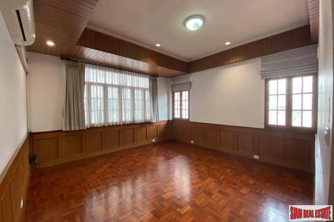Four Bedroom Pet Friendly House for Rent Near BTS National Stadium