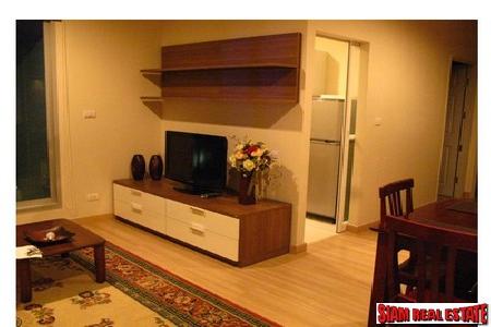 Life @ Sathorn 10 | Lovely 2 bedroom, 2 bathroom Fully Furnished Condo for Rent on 11th floor