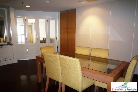 Paholyothin Place | Stunning 3 bedroom, 3 bath 135 sqm. Condo for Rent only 2 Minutes Walk to Ari BTS Station